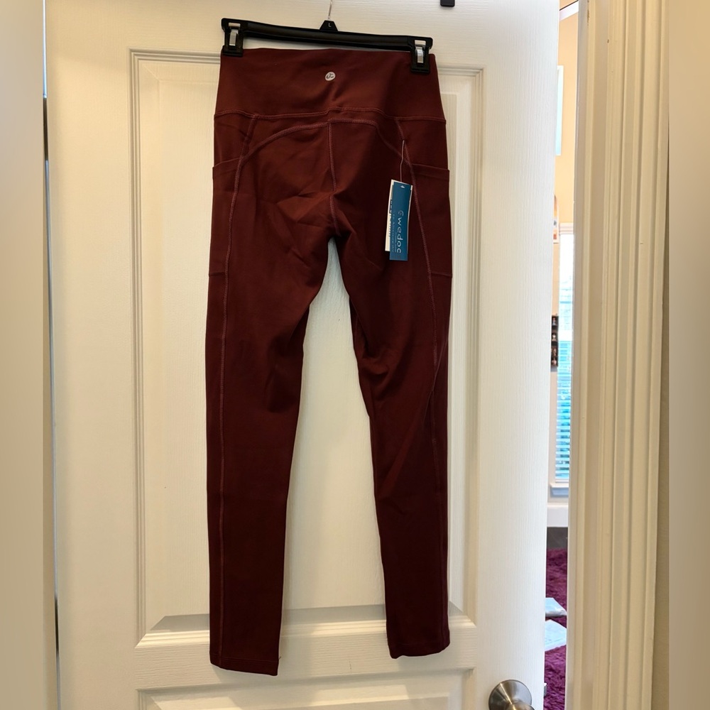 Maroon High-Waisted Leggings Small. NWT.